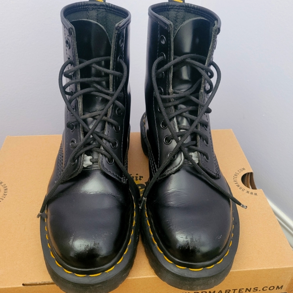 Dr Martin  1460 Bex  Size 7